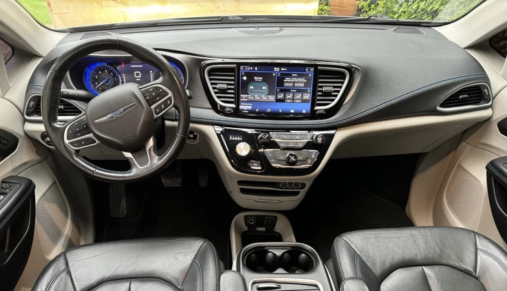 Chrysler Pacifica cena 142900 przebieg: 91500, rok produkcji 2021 z Białystok małe 46